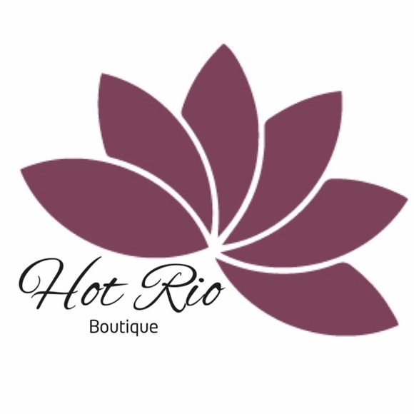 HEART BEAT ♡ Stud Earrings - Picture 6 of 6